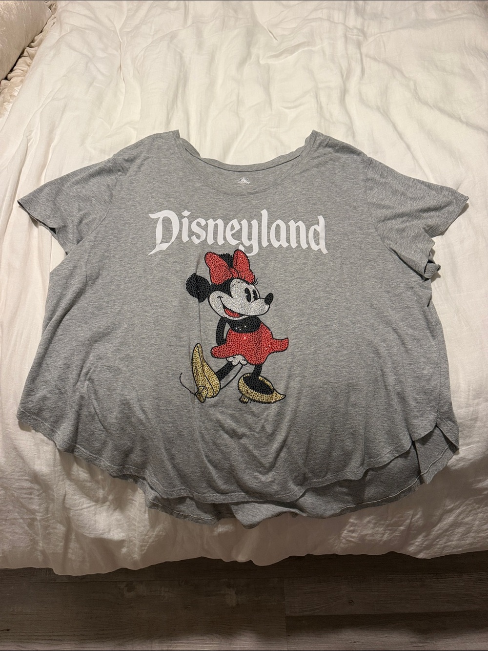Disneyland rhinestone minnie mouse shirt